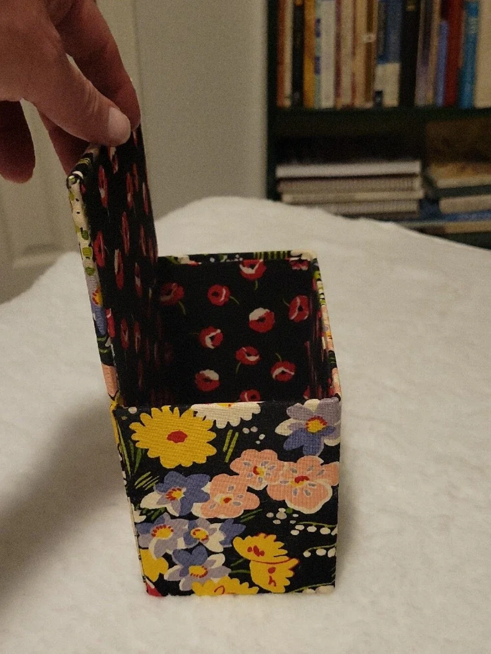 2010 Vera Bradley Poppy Fields  Floral Fabric Storage Box